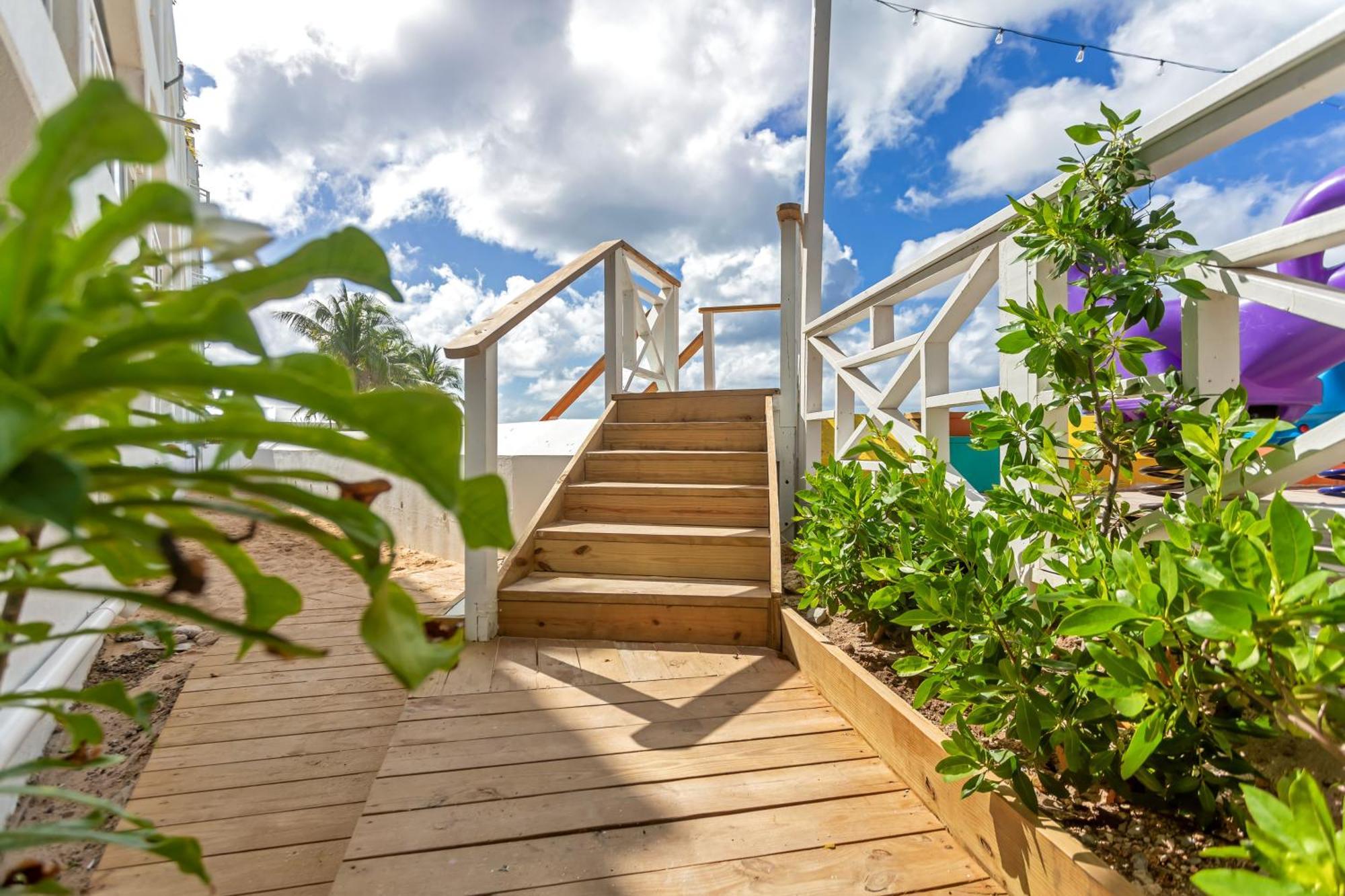 Maho Beach House - Sand Bar Condo - 1 Bedroom Suite المظهر الخارجي الصورة